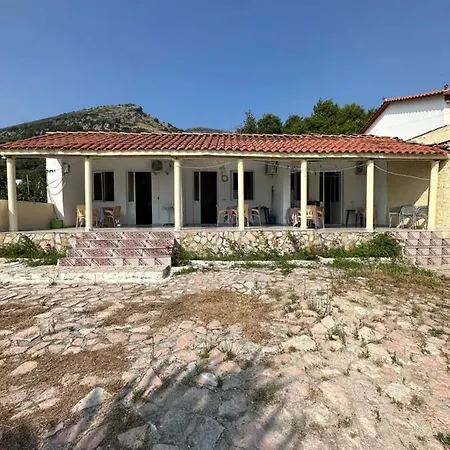 Tony Guest house *