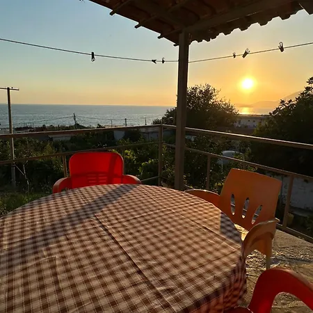 Tony Guest house *
